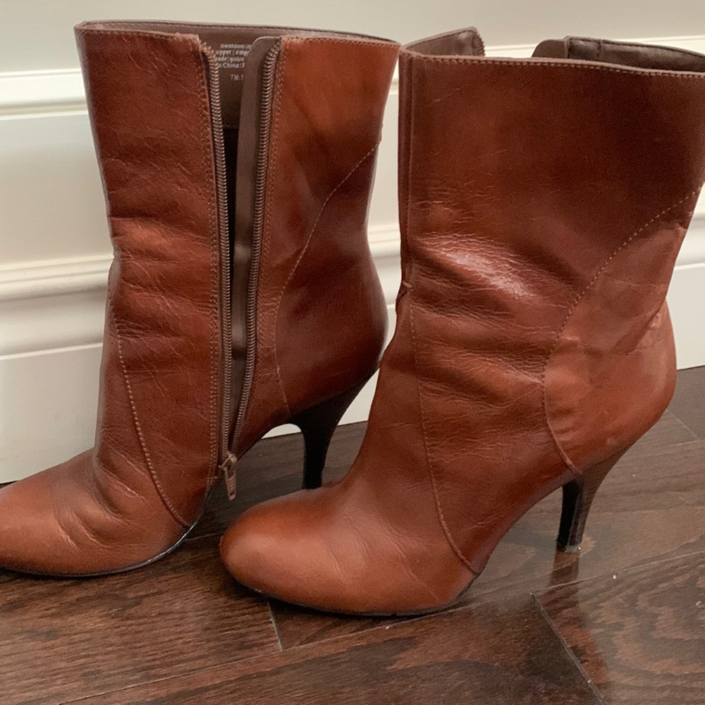 Brown leather heeled boots (small scuff at toe)
